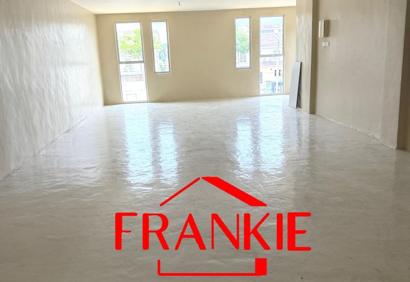 Pusat Perniagaan Star Avenue