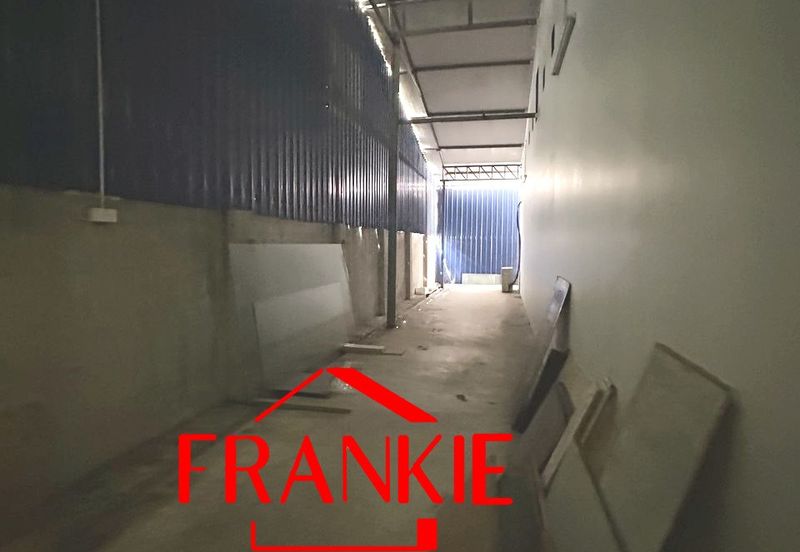 Pusat Perniagaan Star Avenue