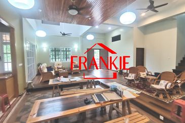 Kampung Teluk Kumbar