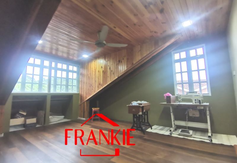 Kampung Teluk Kumbar