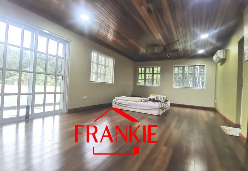 Kampung Teluk Kumbar