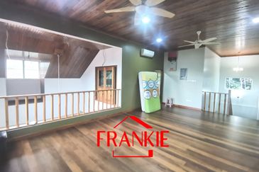 Kampung Teluk Kumbar