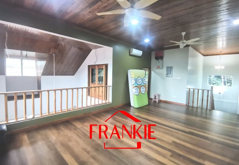 Kampung Teluk Kumbar