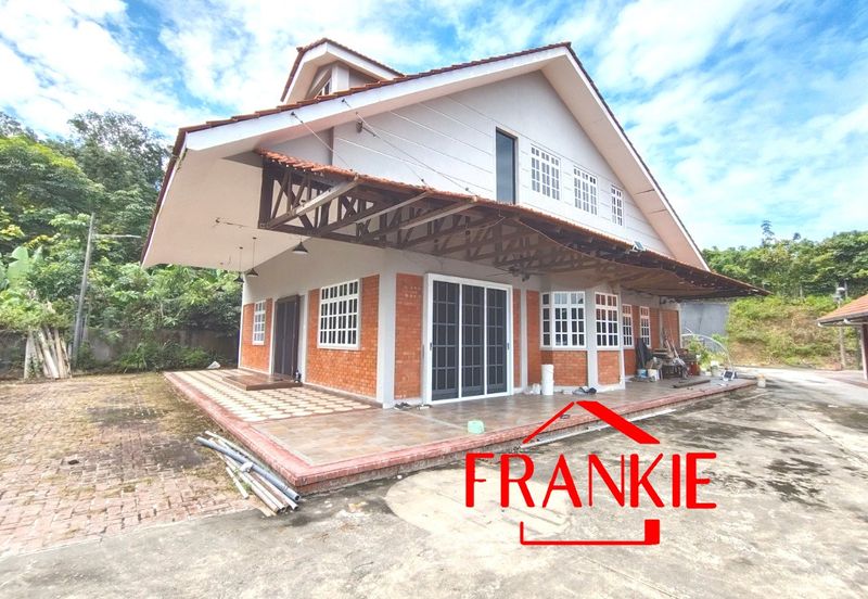 Kampung Teluk Kumbar