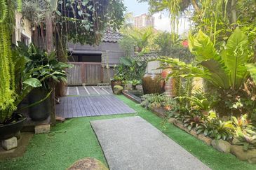 Taman Hijauan Cheras 3 storey Semi-D 