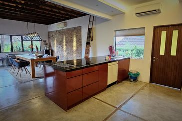 European Style Bungalow with Swimming Pool in Port Dickson