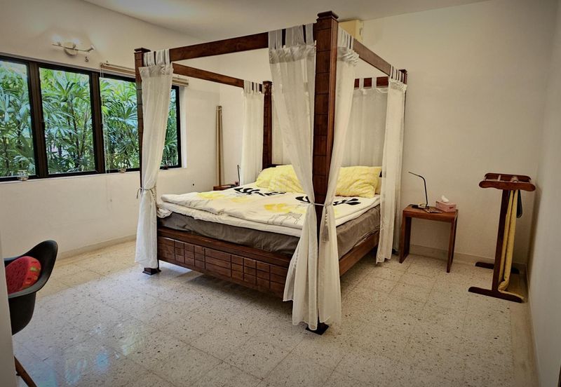 Port Dickson, Negeri Sembilan | Bungalow 1.5 Storey | Freehold Non-Bumi Lot | European Style with Swimming Pool | Partially Furnished