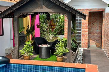 European Style Bungalow with Swimming Pool in Port Dickson