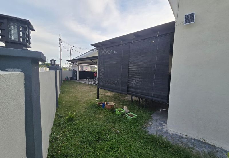 Taman Bakti YNS | Labu, Negeri Sembilan | Single Storey Corner Lot | Renovated with Extra Land. Move-In Ready!