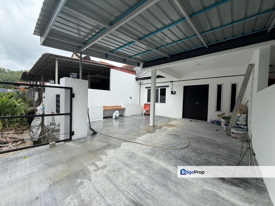 Taman Bukit Zamrud | Temiang, Negeri Sembilan | 1.5 Storey Terrace House | Intermediate | Freehold Non-Bumi Lot | Newly Renovated & Facing Open, Negeri Sembilan, Seremban