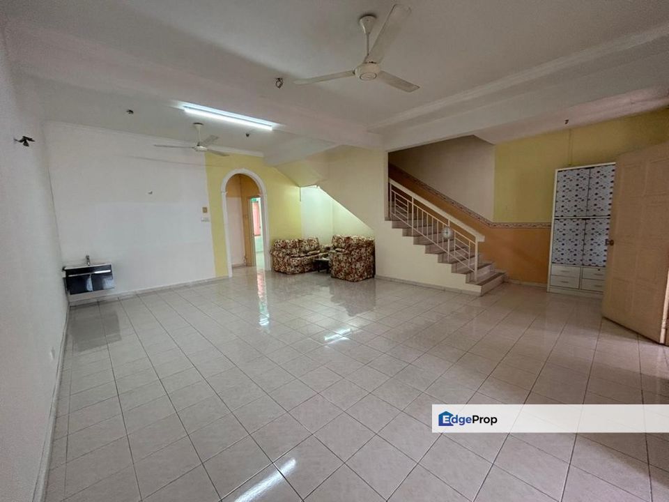 Taman Desa Melati 3 | Bandar Baru Nilai, Nilai, Negeri Sembilan | Double Storey Terrace | Freehold Non-Bumi | Security & Spacious with Additional Room, Negeri Sembilan, Seremban
