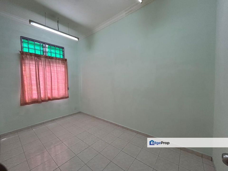 Taman Desa Melati 3 | Bandar Baru Nilai, Nilai, Negeri Sembilan | Double Storey Terrace | Freehold Non-Bumi | Security & Spacious with Additional Room, Negeri Sembilan, Seremban