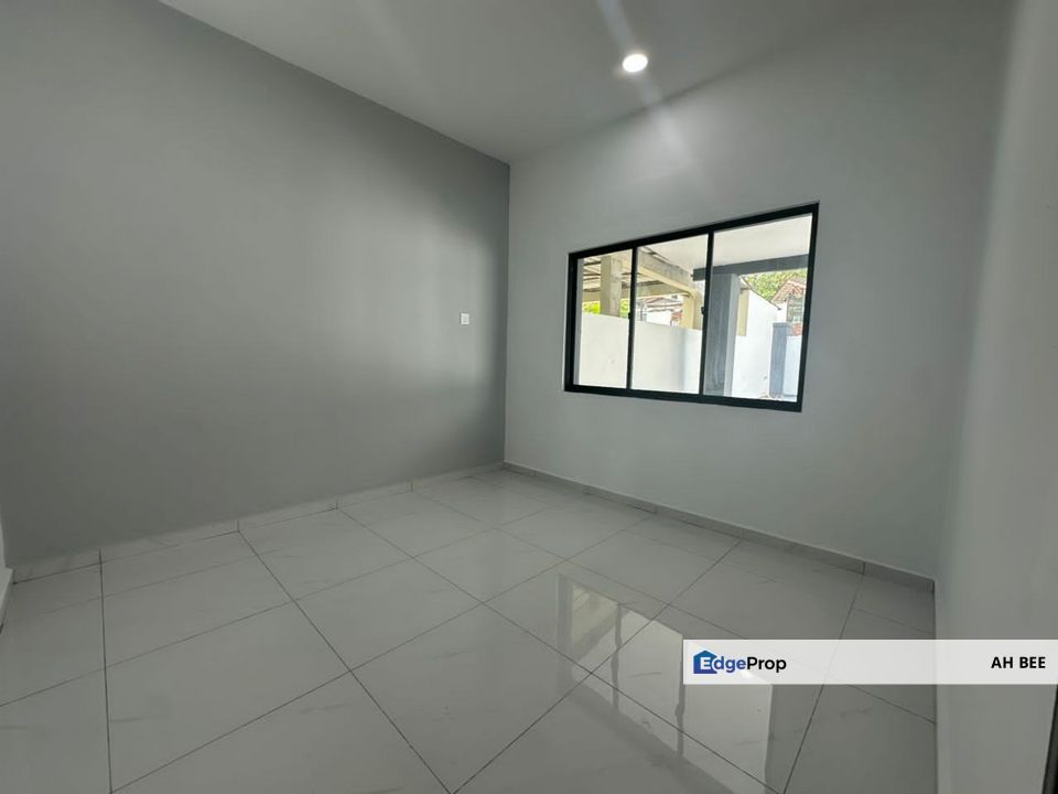 Taman Sri Skudai Single Storey terrace Corner lot for sale, Johor, Skudai
