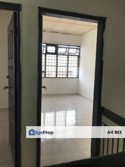 Taman Desa Cemerlang double storey for sale, Johor, Ulu Tiram
