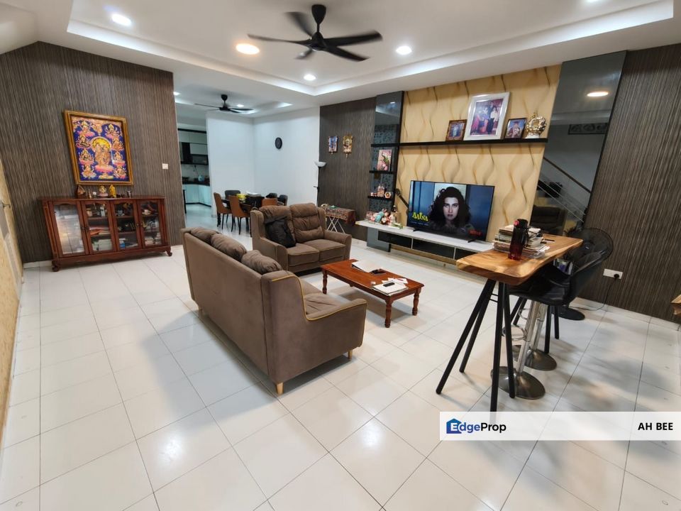 Taman Lagenda Putra Kulai 2 storey terrace Full Loan unit, Johor, Kulai