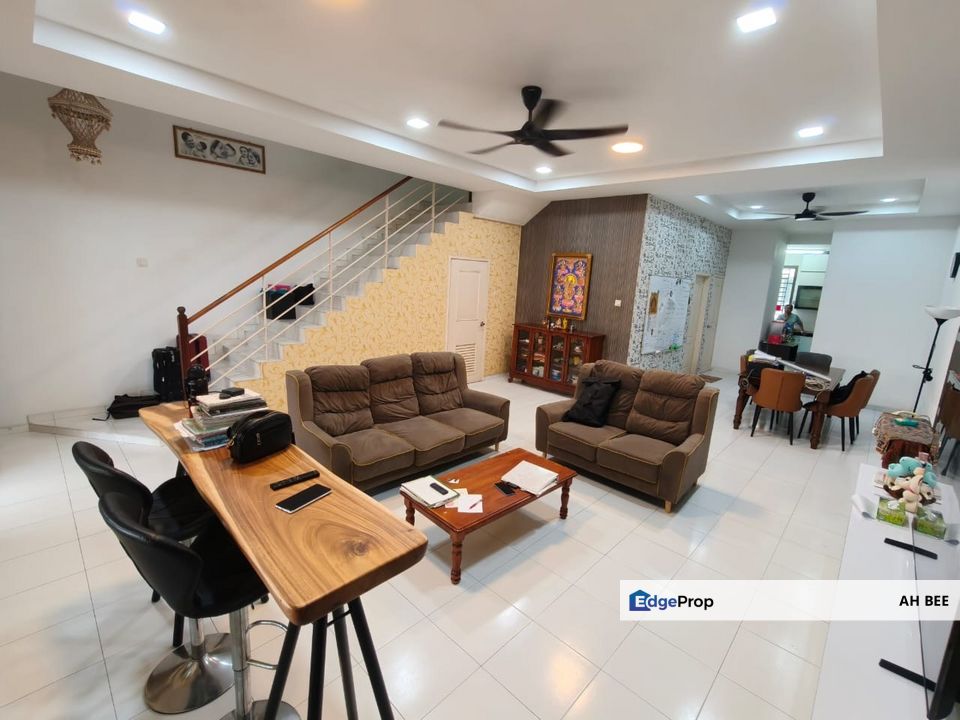 Taman Lagenda Putra Kulai 2 storey terrace Full Loan unit, Johor, Kulai