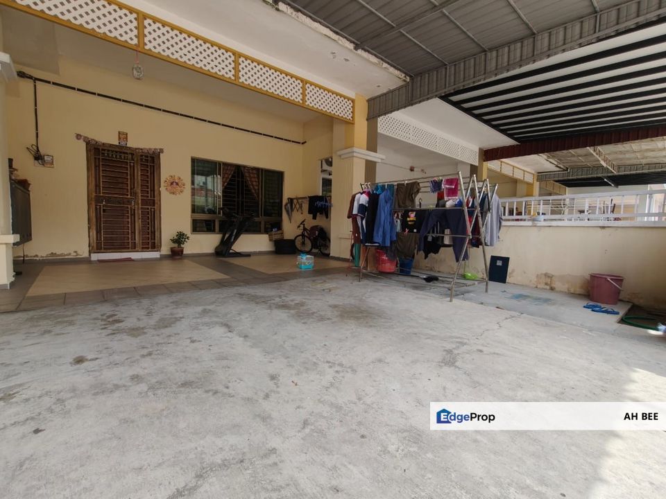 Taman Lagenda Putra Kulai 2 storey terrace Full Loan unit, Johor, Kulai