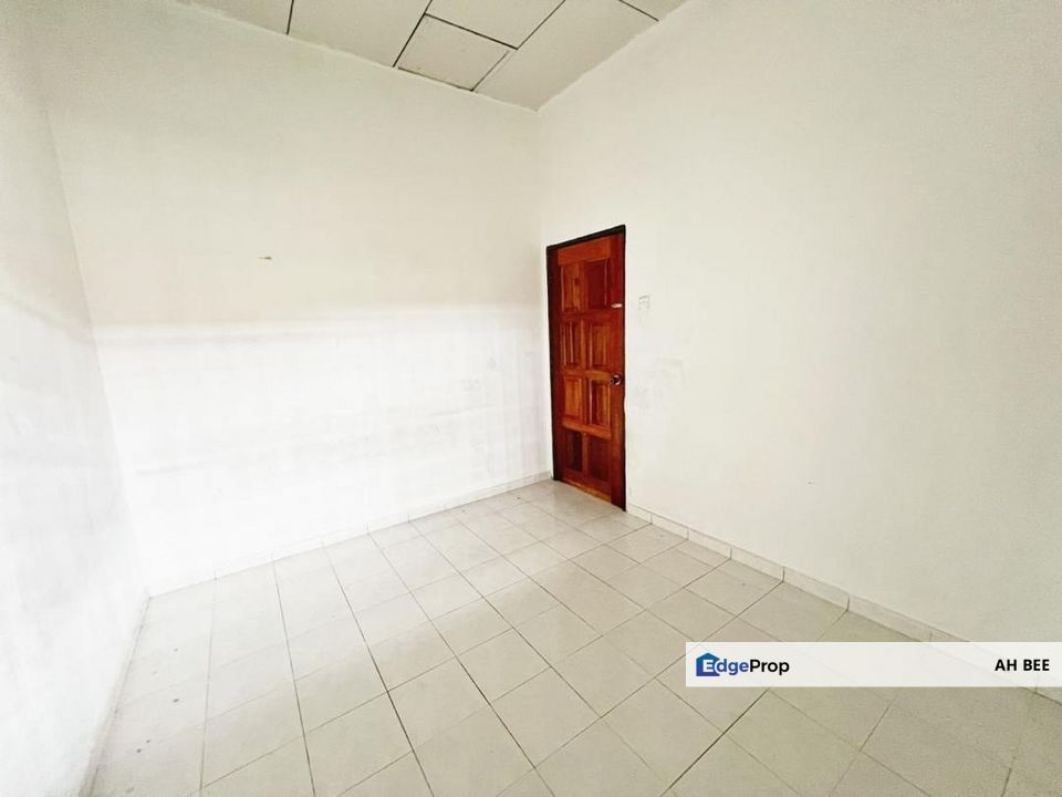 Taman Flora heights FULL Loan Single Storey, Johor, Pasir Gudang