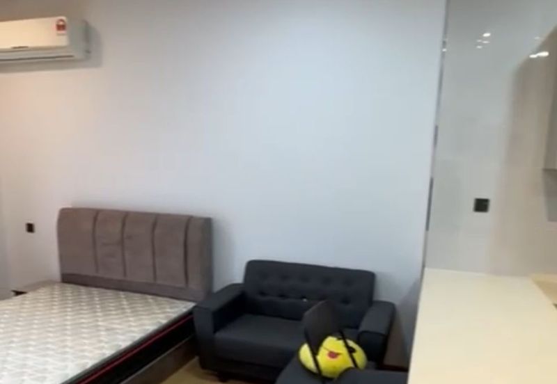 Baypoint @ Country Garden Danga Bay