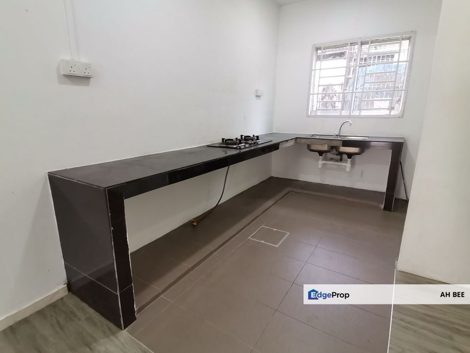 Taman Skudai Baru terrace for sale, Johor, Skudai