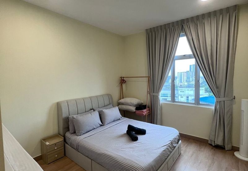 SKS Habitat Apartment, Larkin