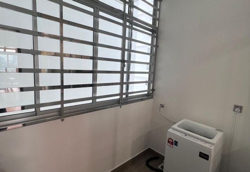 SKS Habitat Apartment, Larkin