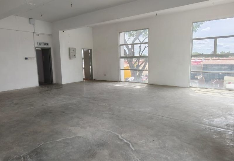 Taman Mount Austin Commercial