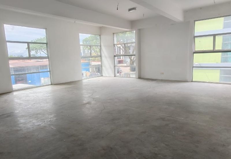 Taman Mount Austin Commercial