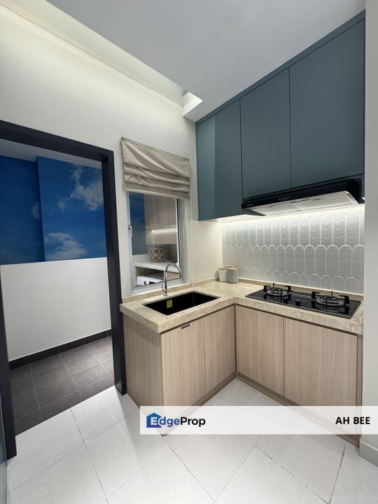 Molek brand new 3 bedrooms apartment, Johor, Johor Bahru