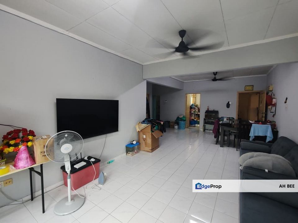 Skudai Villa 3 bedroom apartment for Sale, Johor, Skudai