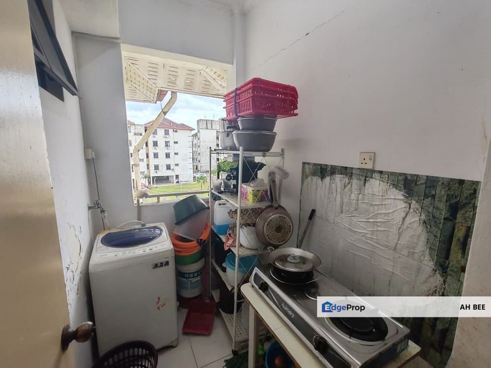 Skudai Villa 3 bedroom apartment for Sale, Johor, Skudai