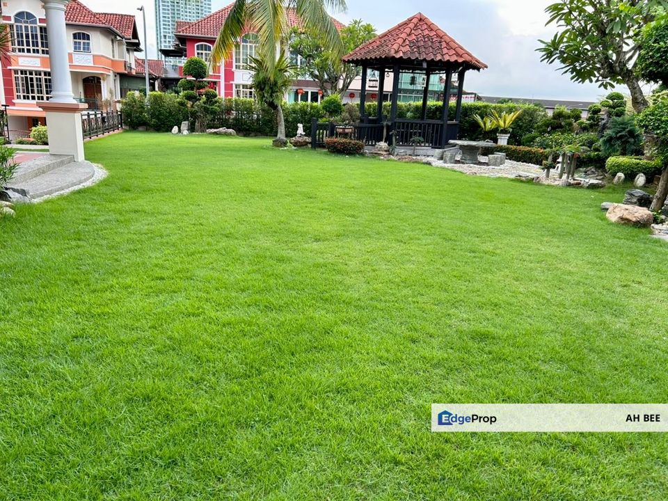 Redang Villa @ Taman Molek 3 storey Semi D, Johor, Johor Bahru