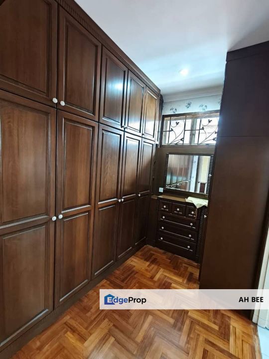 Impian Emas 2 storey Semi D fully renovated and fully furnished for Sale, Johor, Skudai