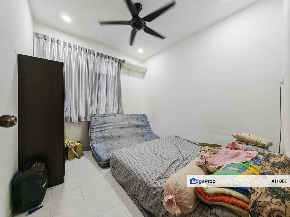 Single Storey Terrace End lot near Taman Rinting  for Sale, Johor, Masai