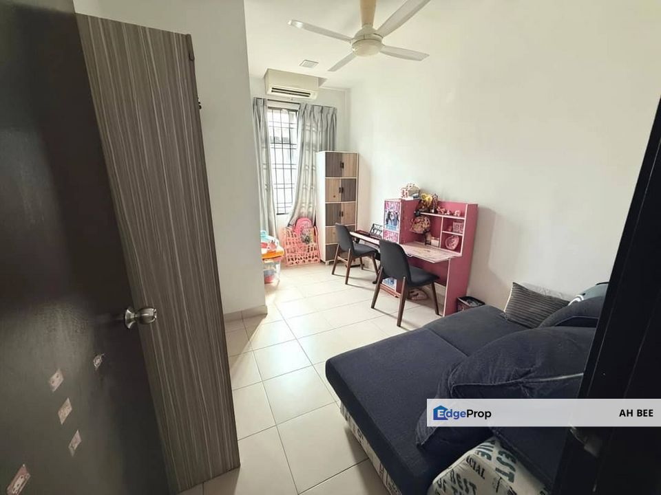 Bestari Indah 2 storey fully furnished for Sale, Johor, Ulu Tiram