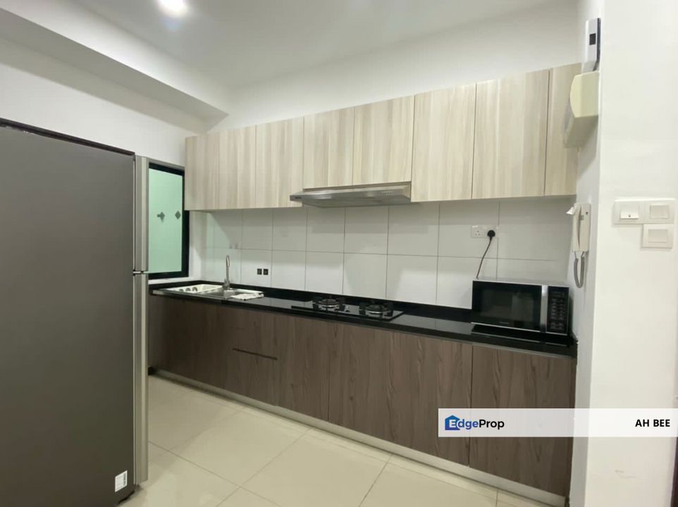 Molek regency fully furnished with 2 car parks, Johor, Johor Bahru