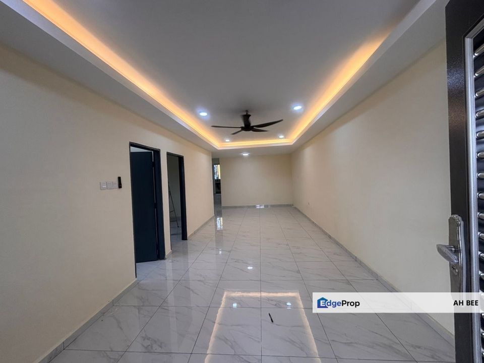 Taman Ungku Tun Aminah Single Storey Endlot for Sale, Johor, Skudai