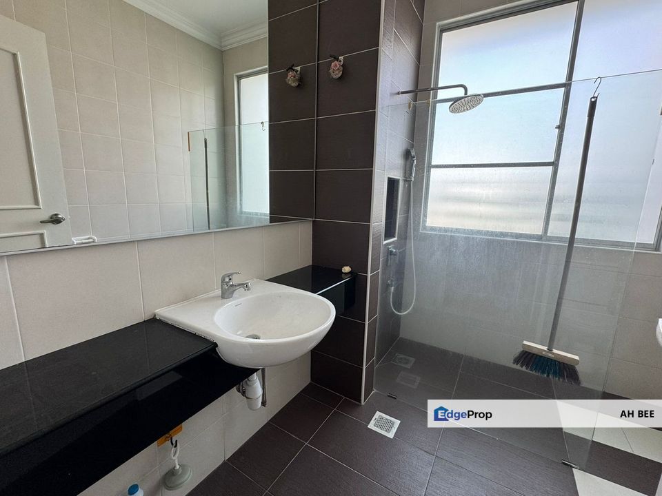 Gaya Cluster double storey fully furnished, Johor, Ulu Tiram