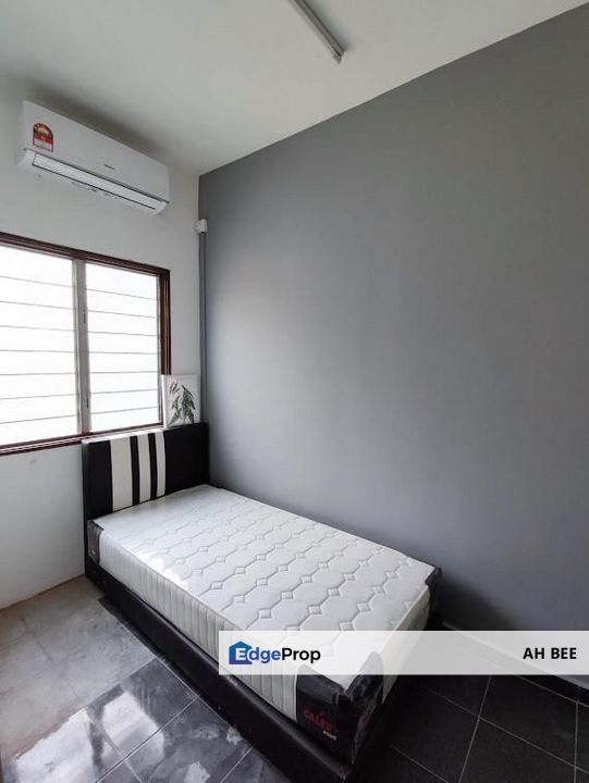 Bukit indah double storey for rent, Johor, Bukit Indah