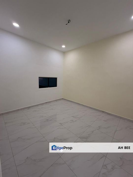 Single Storey Taman Skudai Baru @ Jalan Lekiu, Johor, Skudai