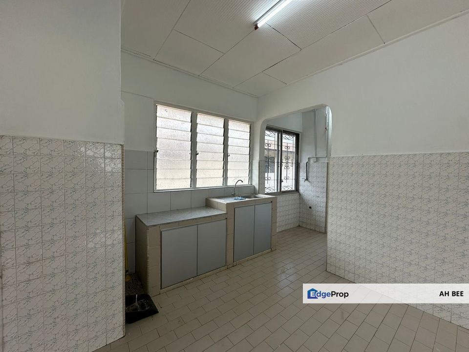 Taman Ungku Tun Aminah flat for sale, Johor, Johor Bahru