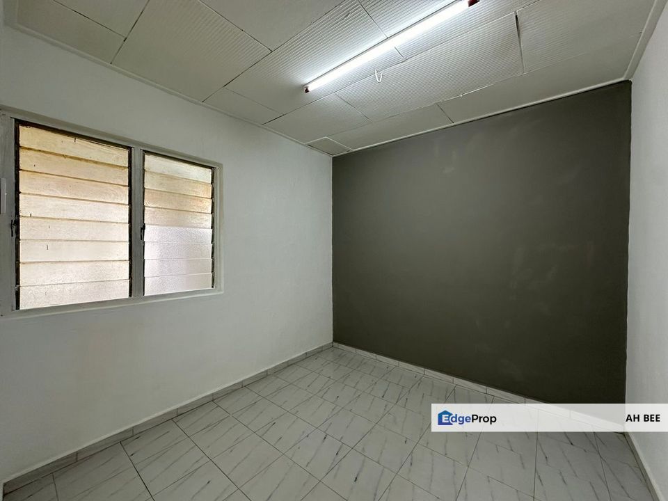 Taman Ungku Tun Aminah flat for sale, Johor, Johor Bahru