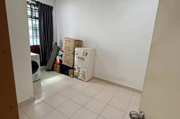 Jalan Bestari @ Bestari Indah (Ulu Tiram) Fully Renovated & Unblock View & Unblock View & Nice Condition 2 Storey Terrace