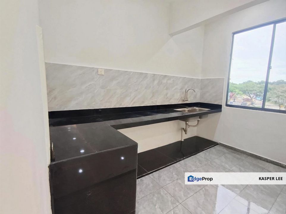 Taman Pelangi Indah Flat For Sale Fully Renovated Nice Condition, Johor, Ulu Tiram