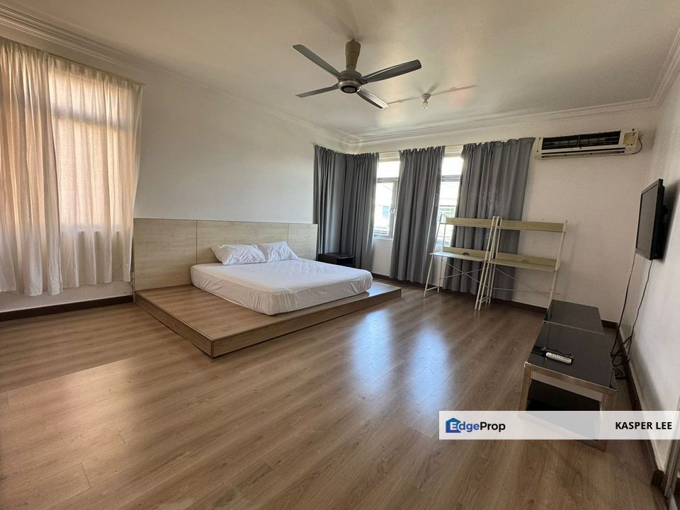 Taman Gaya Double Storey Clusters House For Rent Fully Furnished Fully Renovated Nice Condition, Johor, Ulu Tiram