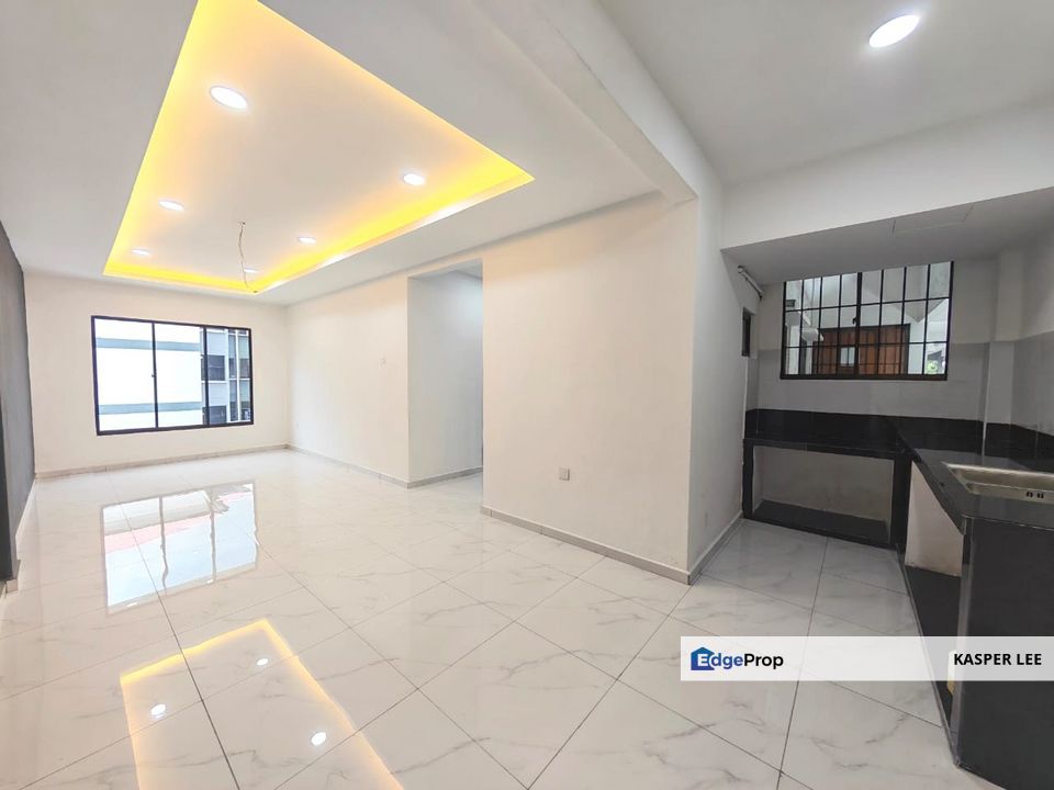 Permas Jaya Flat For Sale Rare Fully Renovated Hot Area, Johor, Johor Bahru