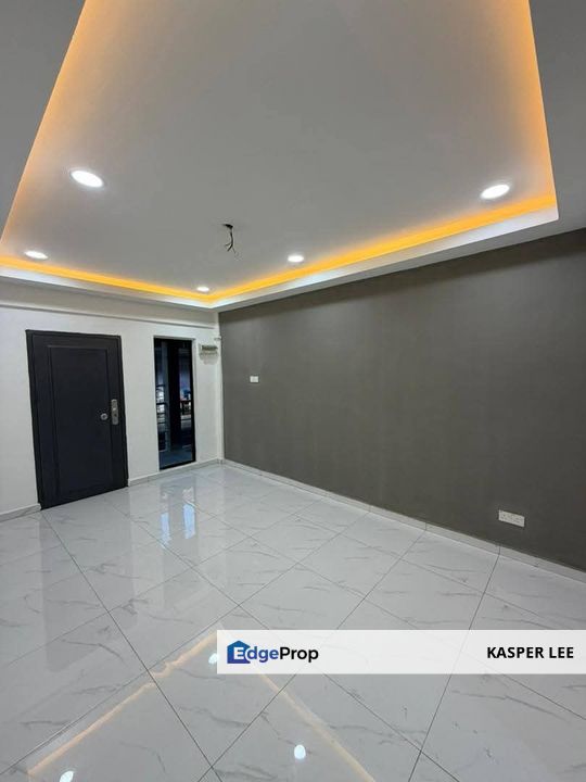 Jalan Daisi @ Plentong Low Cost Flat For Sale 2 Bedroom Fully Renovated, Johor, Plentong