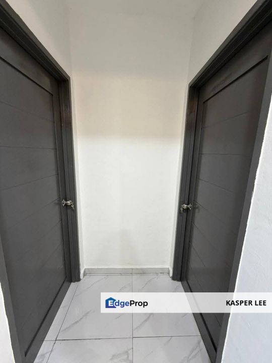 Jalan Daisi @ Plentong Low Cost Flat For Sale 2 Bedroom Fully Renovated, Johor, Plentong