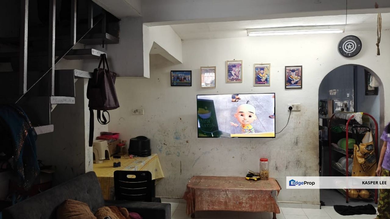 Taman Rinting Double Storey Low Cost For Sale Fully Renovated Fully Extended With MBJB Approval, Johor, Masai