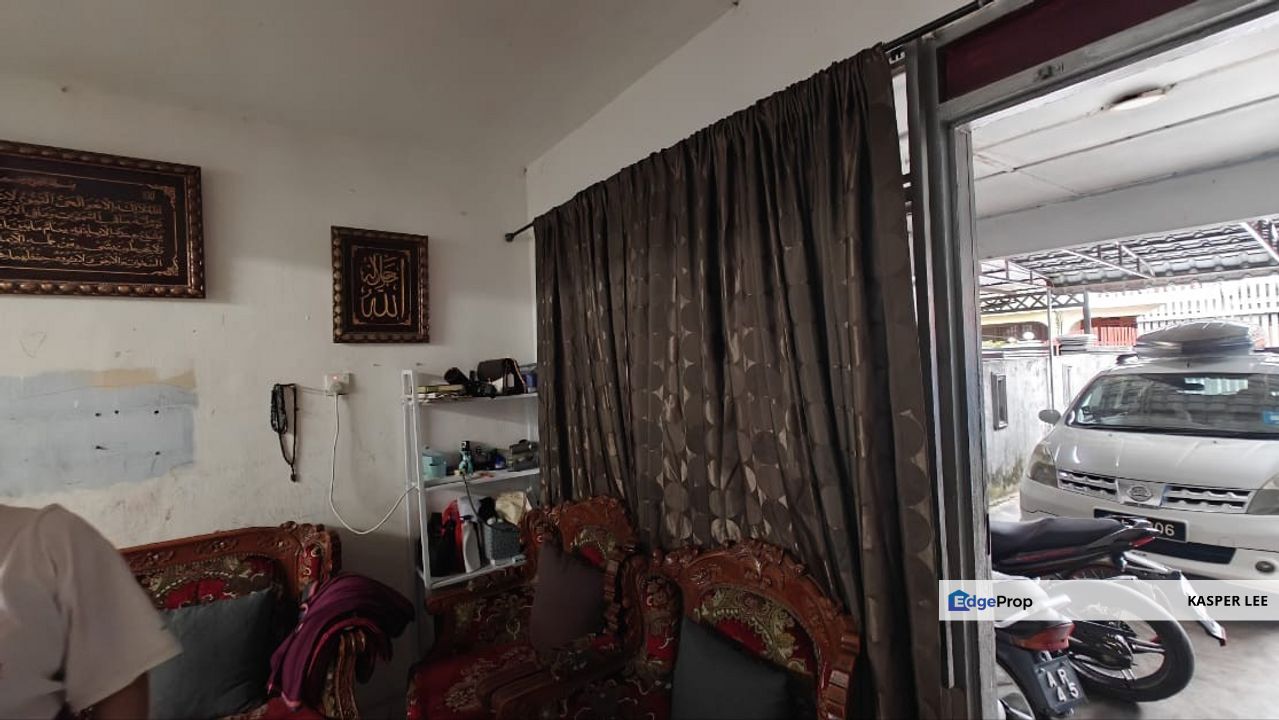 Taman Rinting Double Storey Low Cost For Sale Fully Renovated Fully Extended With MBJB Approval, Johor, Masai